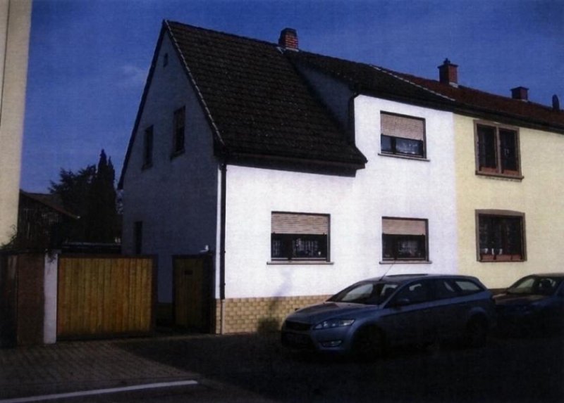 Altlußheim 68804 Altlußheim: Doppelhaushälfte interessant auch für Bauträger VHB  Mail: smaida@web.de  Haus kaufen