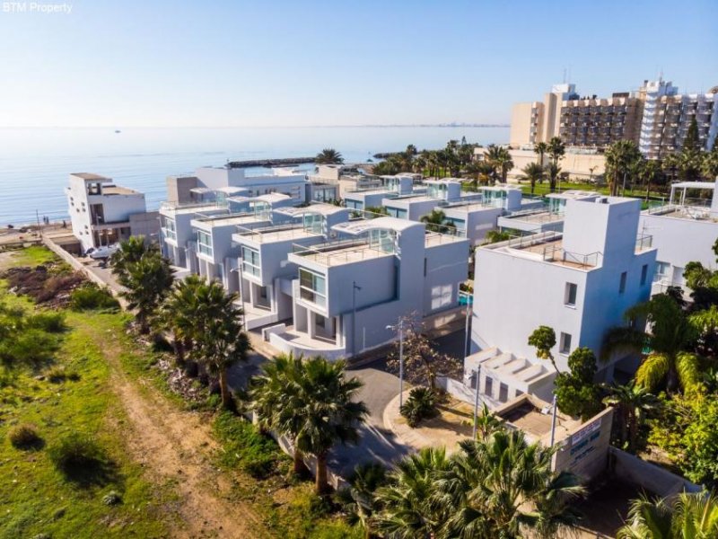 Larnaca Frontline 5 Bedroom Beach Villa Haus kaufen