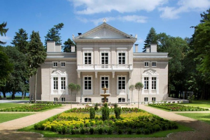 Nowe Warpno Luxuriöses Schloss mit Gästehaus direkt am Stettiner Haff Haus kaufen