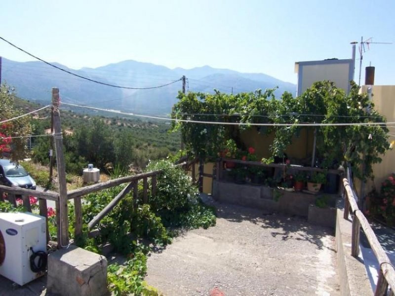 Sissi, Neapolis, Lasithi, Kreta Traditionelles Steinhaus mit Innenhof und Blick aufs Meer, 200 m vom Strand Haus kaufen