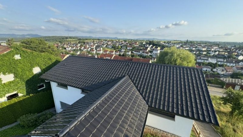 Oberboihingen Luxuriöses Einfamilienhaus in TOP Aussichtslage, ELW, großer Garten, Außenpool Haus kaufen