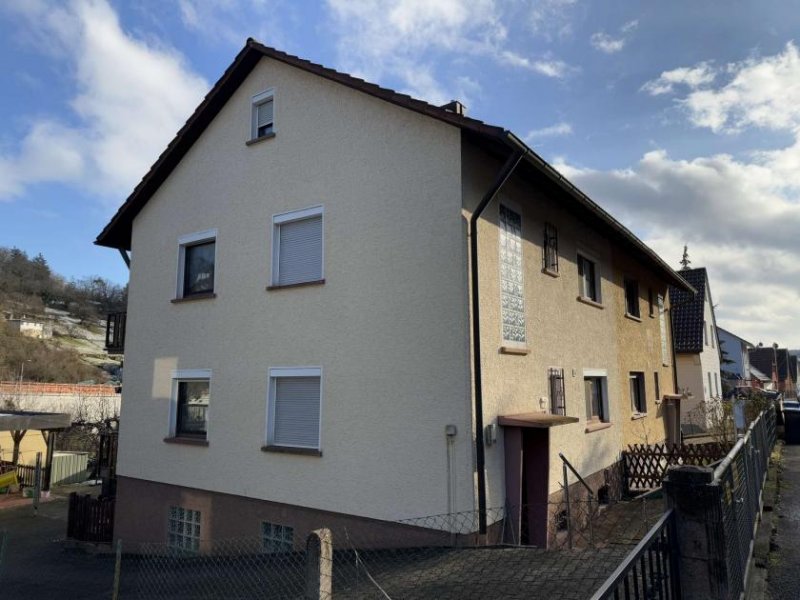 Pforzheim DHH mit Balkon, Garage und Garten in PF-Eutingen Haus kaufen