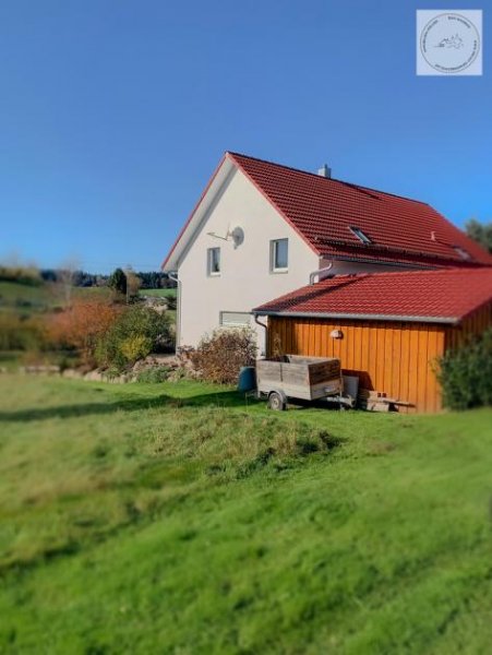 Oberreichenbach (Landkreis Calw) Exklusives Einfamilienhaus in Oberreichenbach – Modern, nachhaltig & großzügig! Haus kaufen