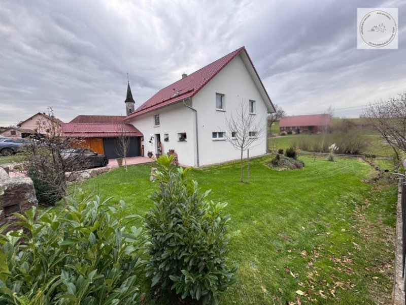 Oberreichenbach (Landkreis Calw) Modernes Einfamilienhaus in Bestlage: Neuwertig, energieeffizient und familienfreundlich! Haus kaufen