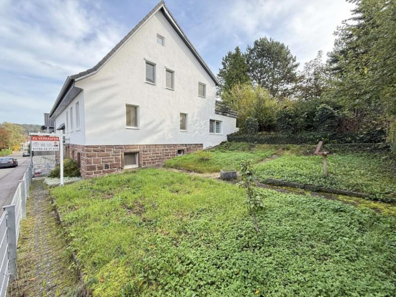 Ötisheim Modernisiertes Haus mit großem Grundstück und Kinderparadies Haus kaufen