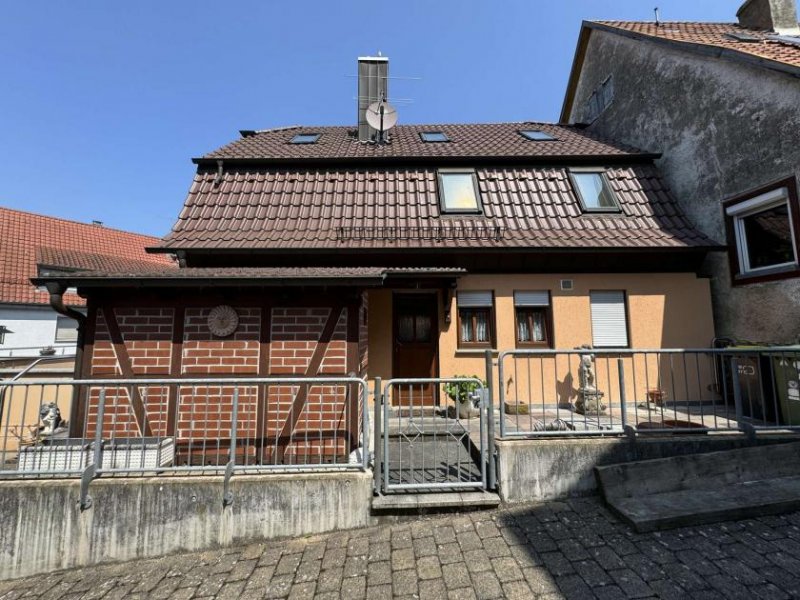 Ötisheim Saniertes EFH mit viel Platz für die Familie! Haus kaufen