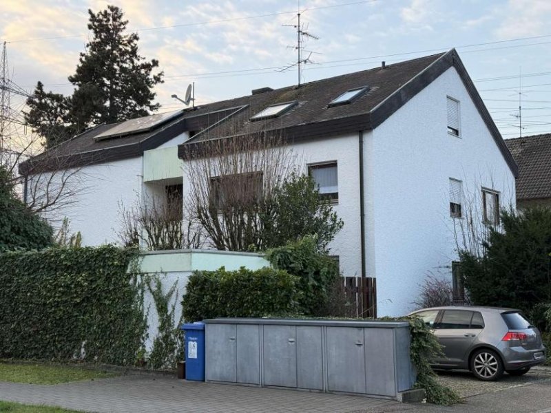 Baden-Baden 4-Zimmer-Wohnung mit 2 Balkone und Stellplatz in Sandweier Wohnung kaufen