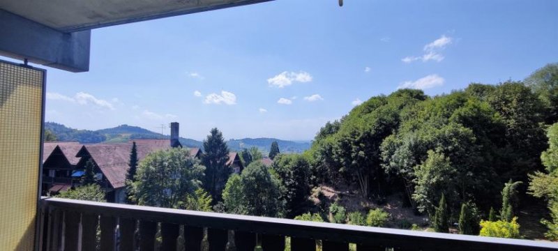 Sasbachwalden Eigentumswohnung mit Balkon, Kellerabteil und Außenstellplatz -als Ferienwohnung geeignet! Wohnung kaufen