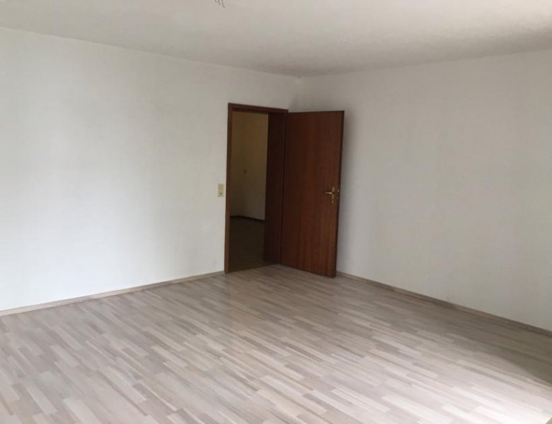 Gailingen am Hochrhein **2 Zimmer ETW (76 qm) im HOCHPARTERRE + BALKON, EBK, GARAGE... Wohnung kaufen