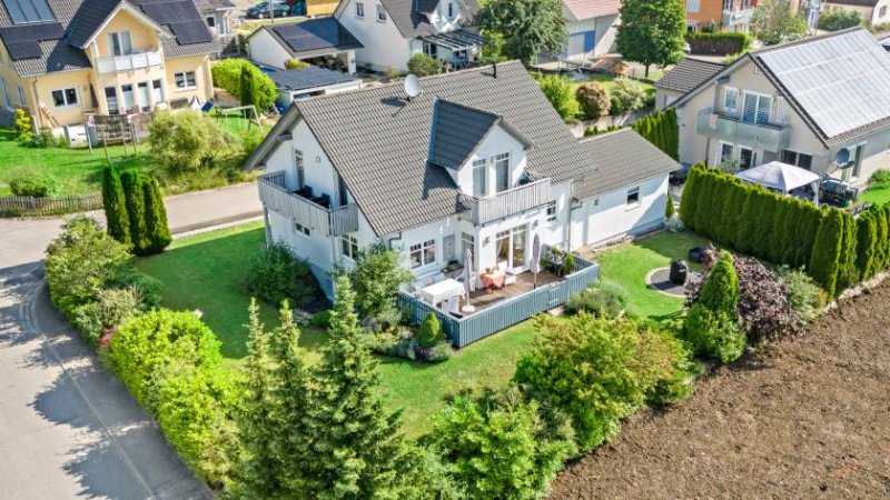 Emmingen-Liptingen PROVISIONSFREI - Gepflegtes Traumhaus mit herrlichem Garten, Terrasse und Doppelgarage Haus kaufen