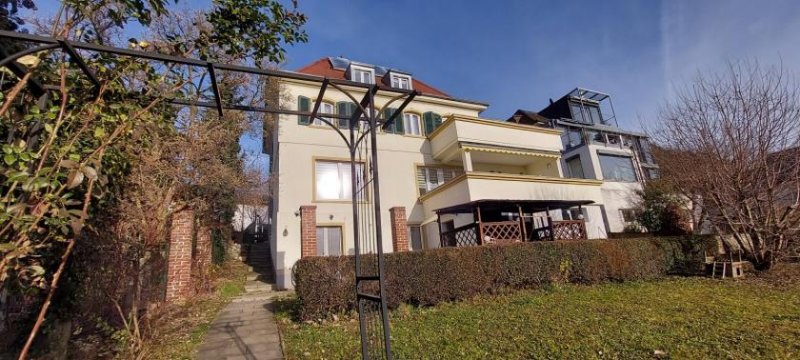 Grenzach-Wyhlen Rendite ? selber wohnen oder beides ? Stilvolle Villa mit Rheinblick Haus kaufen