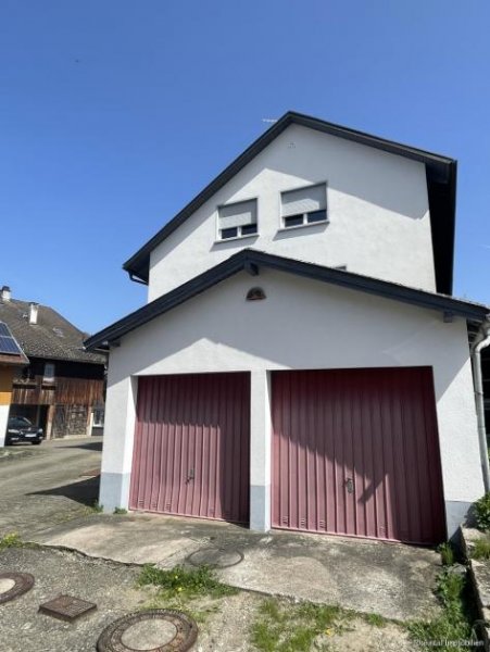 Küssaberg RESERVIERT - 3 Familienhaus in Küssaberg mit großen Garagen-sehr gute Rendite! Haus kaufen