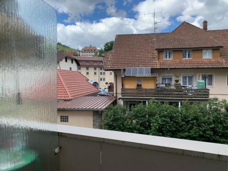 St. Blasien Modernisiertes und vermietetes 1-Zimmer-Appartement im Zentrum von St. Blasien Wohnung kaufen