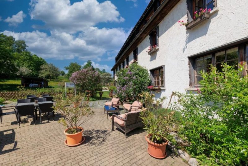 Höchenschwand Landhaus-Hotel mit Nebenhaus & viel Grundstück Gewerbe kaufen