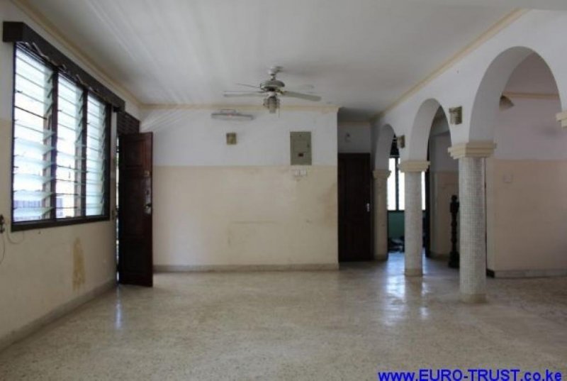 Mombasa HOUSE FOR SALE NEAR RATNA SQUARE / CINEMAXX Wohnung kaufen