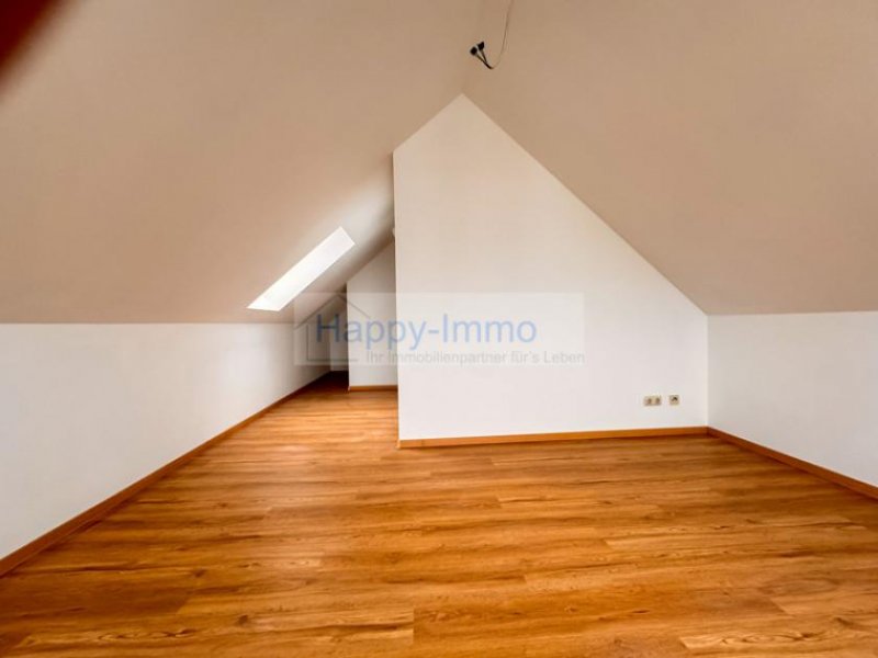 Unterhaching ETW modernisiert / neue Fotos / DG Wohnung / große Dachterrasse / TG-Stellplatz Wohnung kaufen