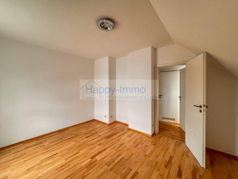 Unterhaching ETW modernisiert / neue Fotos / DG Wohnung / große Dachterrasse / TG-Stellplatz Wohnung kaufen