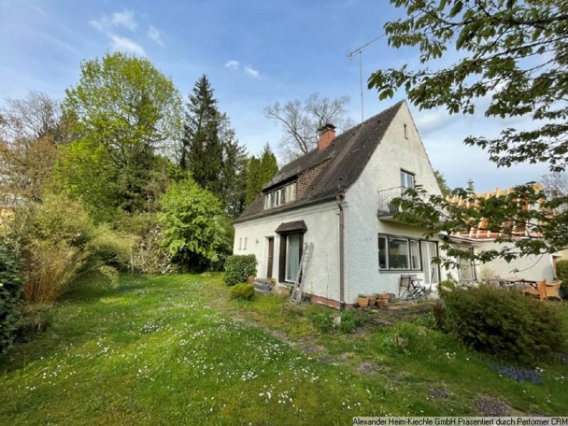 Stockdorf Preisänderung: Charmantes Einfamilienhaus (Sanierung oder Abriss) in bester Stockdorfer Waldrandlage Haus kaufen