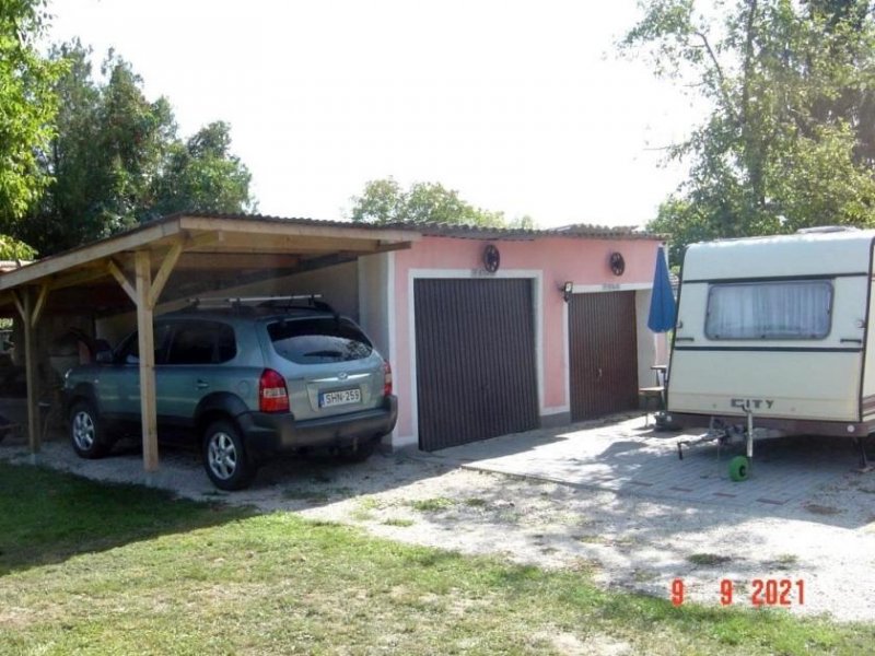 Region Südwest-Ufer Ein liebevoll saniertes Land- / Bauernhaus mit 2 Garagen und schönem Grundstück            