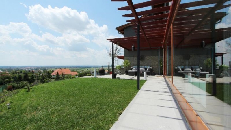 Cserszegtomaj Exklusive, moderne Villa mit Seeblick Haus kaufen