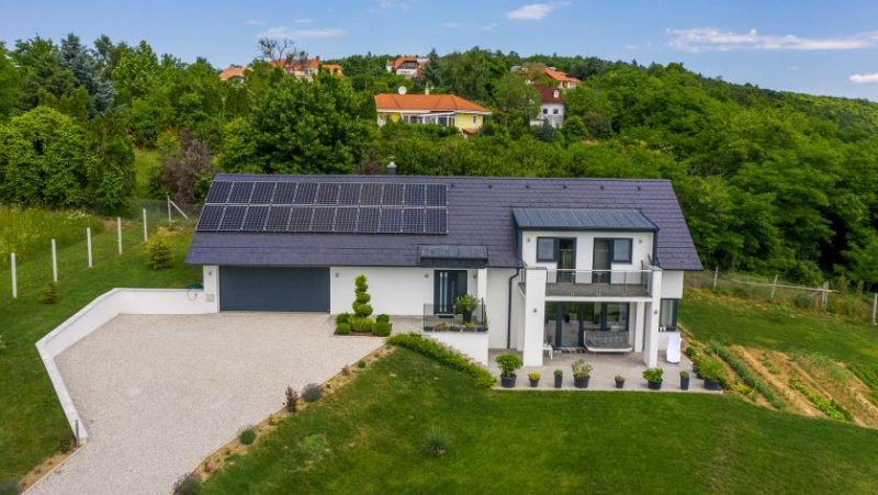 Cserszegtomaj Hochwertiges Einfamilienhaus mit herrlichem Blick auf den Plattensee Haus kaufen