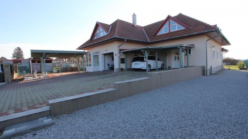 Cserszegtomaj Schönes Einfamilienhaus mit Wintergarten und Swimmingpool Haus kaufen