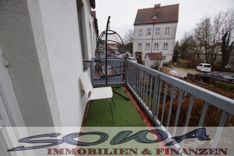 Neuburg an der Donau Leopoldineninse! Schöne 2 Zimmer Wohnung mit Balkon mit Blick auf das Schloss in einer beliebten Lage in der Stadtmitte in -