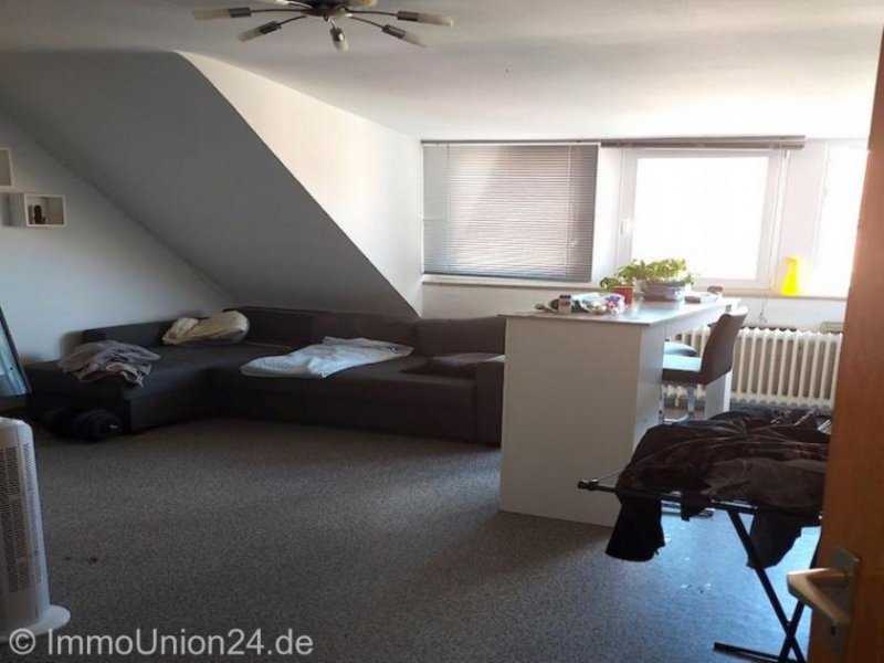 Nürnberg PROVISIONSFREI + NEU in 2023 mit Bad + Fenster renoviertes 30 qm Apartment in TOP Lage St.-Johannis Wohnung kaufen