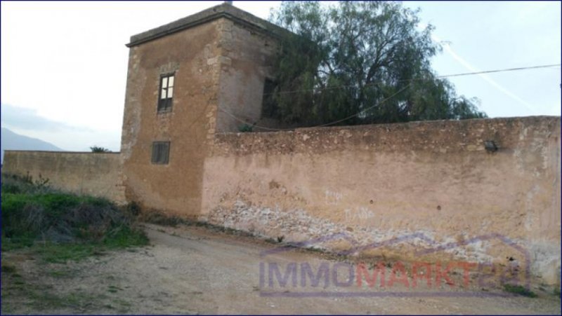 Castellammare del Golfo ***Großes Anwesen sucht Liebhaber, Panoramablick über das Meer und die umliegenden Weinberge*** Haus kaufen