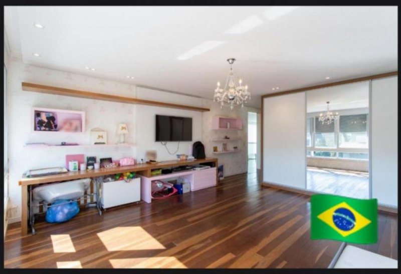 Porto Alegre Luxury Home with 427 m² living space in Porto Alegre Haus kaufen