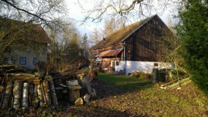 Breitenbrunn (Landkreis Neumarkt in der Oberpfalz) ehem. Bauernhof mit Wohnhaus, Stall und Scheune in uneinsehbarer Alleinlage Haus kaufen