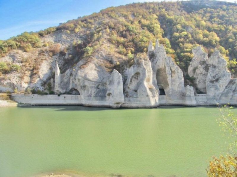 Asparuhovo Schönes neuwertiges Haus in Asparuhovo am Tsonevo Stausee Haus kaufen