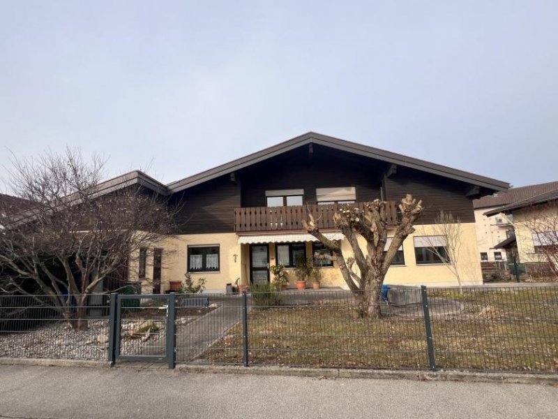 Pocking großzügiges EFH mit Garten und Garage Haus kaufen