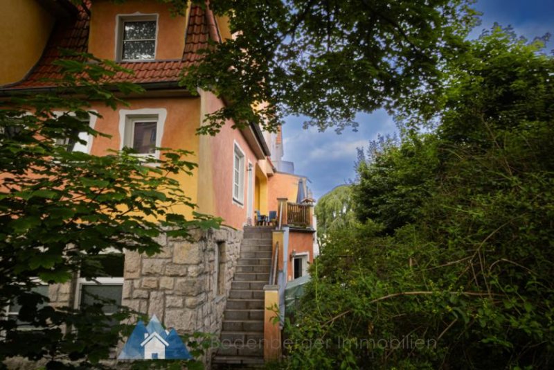 Selb Exklusive Kapitalanlage: Villa mit 6 Langzeit vermieteten Wohnungen! Haus kaufen