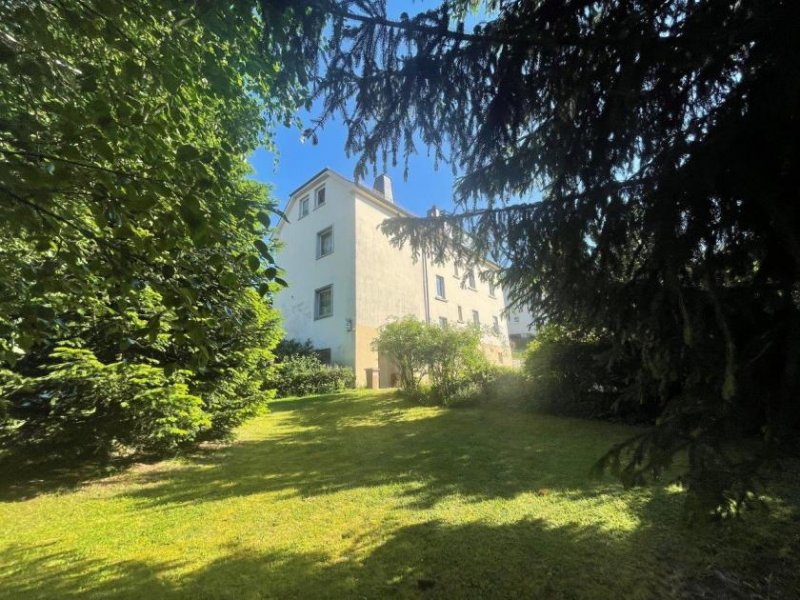 Naila 1314 - Stilvolle Villa mit ca. 2.750 m² (Bau-)Grund in Naila Haus kaufen