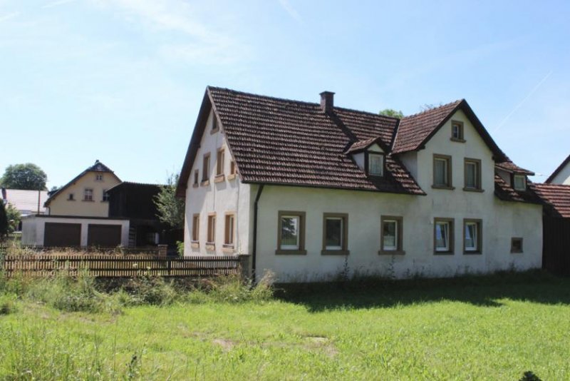 Stadtsteinach Ehemaliges landwirtschaftliches Anwesen im Dornröschenschlaf! Haus kaufen