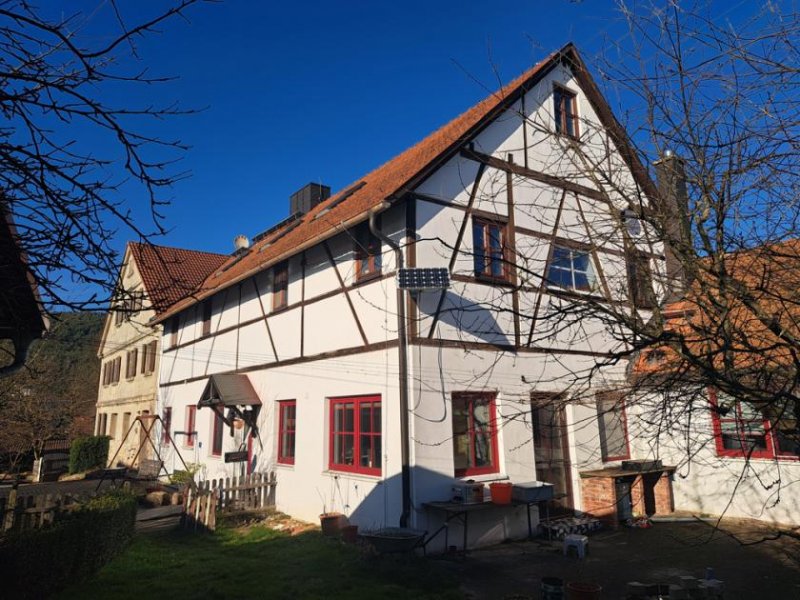 Neudrossenfeld Vierseithof mit vielen Möglichkeiten! Ehemals bäuerliches Anwesen in Waldau. Haus kaufen