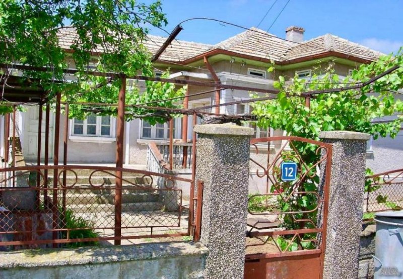 Balchik Einfamilienhaus  in Balchik, 2 km vom Meer entfernt Haus kaufen