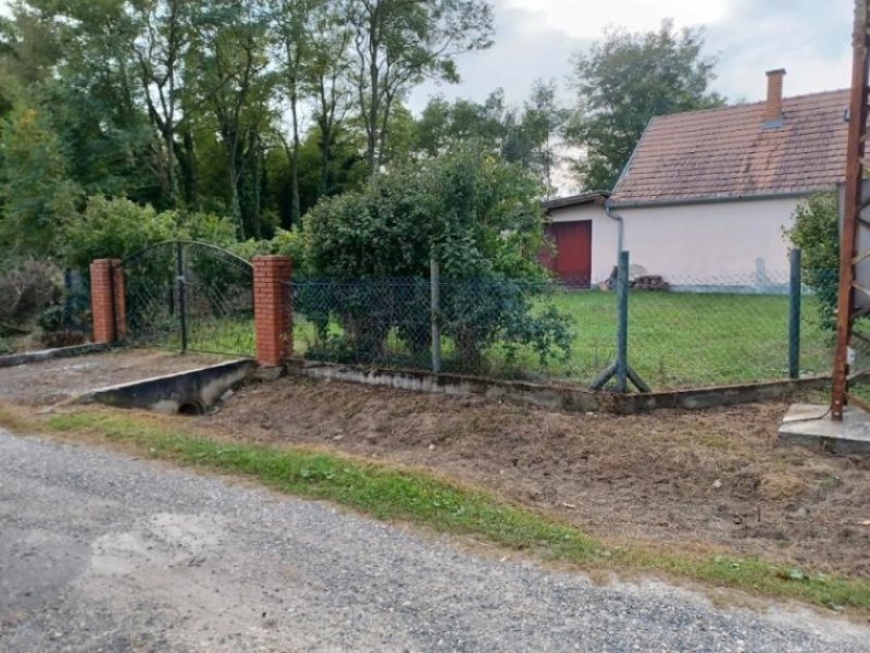 Vasvár UNGARN: VERANDA-BAUERNHAUS in sehr gutem Zustand bei Vasvar mit zusätzlichem Wald-Grundstück! Haus kaufen