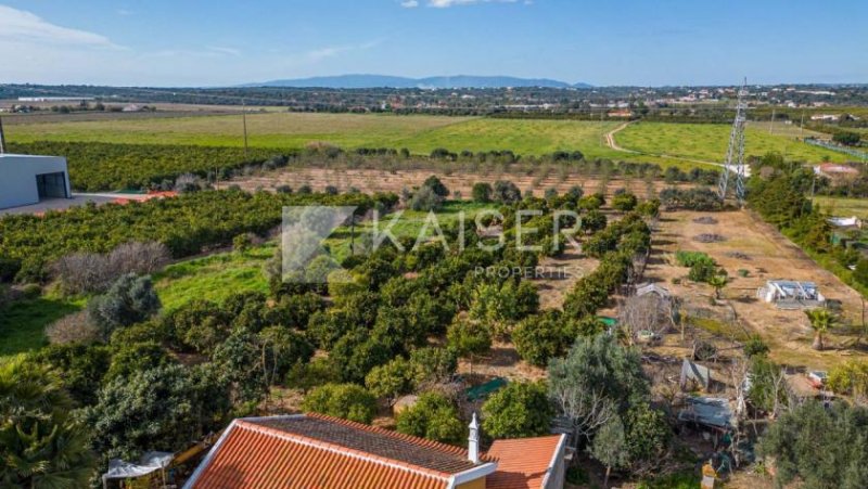 Alcantarilha Eine wunderschöne Villa in einer ländlichen und ruhigen Gegend, nur 3 Autominuten vom Golfplatz Amendoeiras und nur 5 vom und