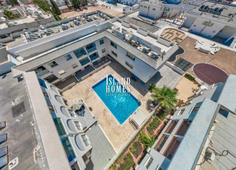 Ayia Napa 1 bedroom, 1 bathroom, 1st floor apartment with communal swimming pool, in fantastic location, just 500m to the beach in Ayia -