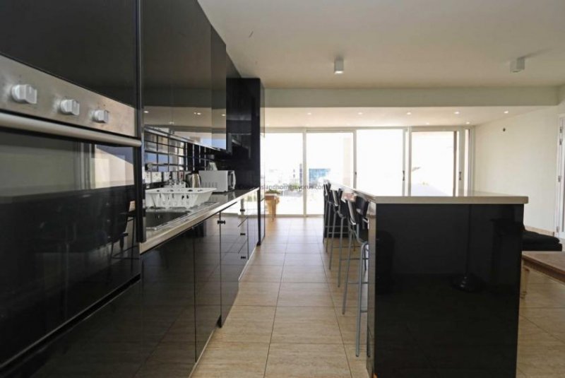 Ayia Napa 3 bedroom, 1 bathroom Penthouse apartment with additional Sea View Suite with Title Deeds in Ayia Napa - FMN131Located just 450m