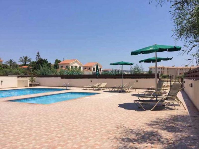 Ayia Napa 3 Bedroom, 2 bathroom house in fantastic location with TITLE DEEDS and communal pool in Ayia Napa - NGS120This fantastic is less