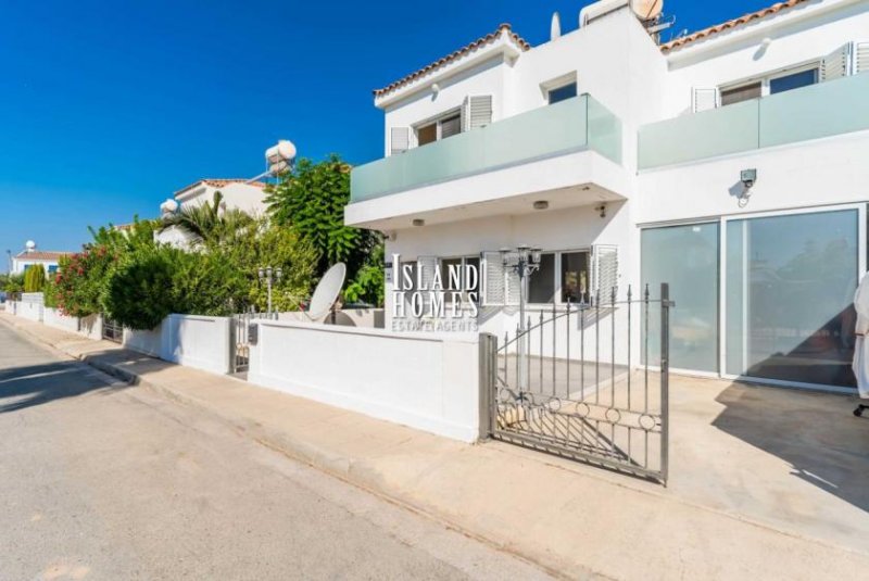 Ayia Thekla 3 bedroom villa, located on a 330m2 corner plot with TITLE DEEDS ready to transfer, just 700m metres from the beach in Ayia -