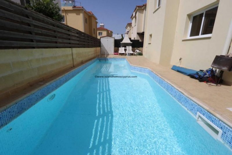 Ayia Thekla Spacious 3 bedroom, 2 bathroom detached villa with large sea view balcony and private pool in Ayia Thekla - STT105.This 3 villa