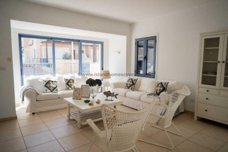 Ayia Triada 4 bedroom, 3 bathroom semi-detached villa less than 150m from the sea in Ayia Triada - PTM102.This stunning villa is perfect for