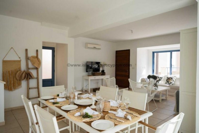 Ayia Triada 4 bedroom, 3 bathroom semi-detached villa less than 150m from the sea in Ayia Triada - PTM102.This stunning villa is perfect for