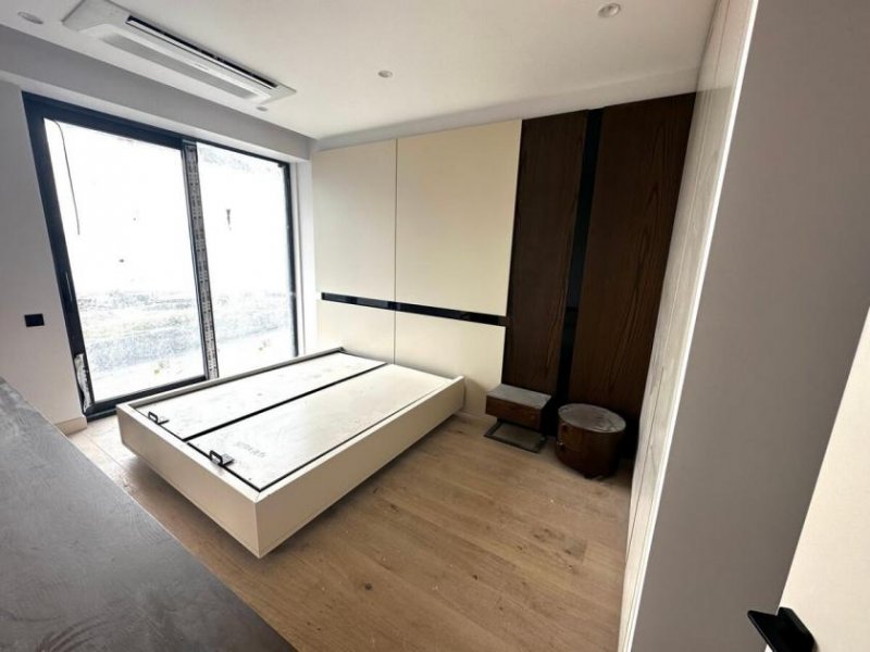 Bečići The apartment is located on the third floor in the new residential and business complex that will offer premium quality and a