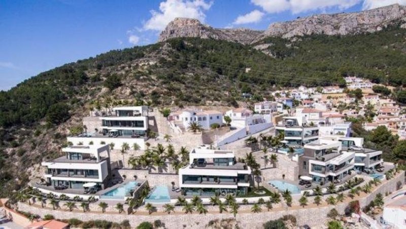 Calpe Neubau in Calpe von 6 modernen und unabhängigen Luxusvillen mit atemberaubendem Meerblick. . Das Haus verfügt über einen für