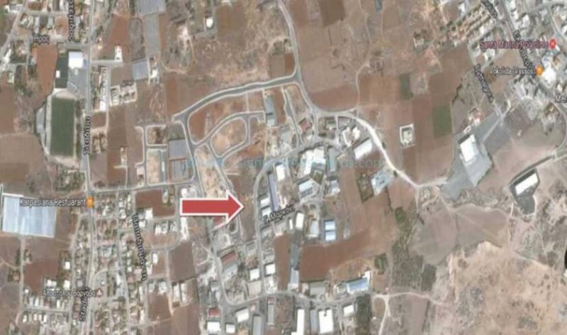 Deryneia Quarter share of a large plot in in Deryneia Industrial Area - LDER135This 1388m2 plot is in the thriving Deryneia Industrial 